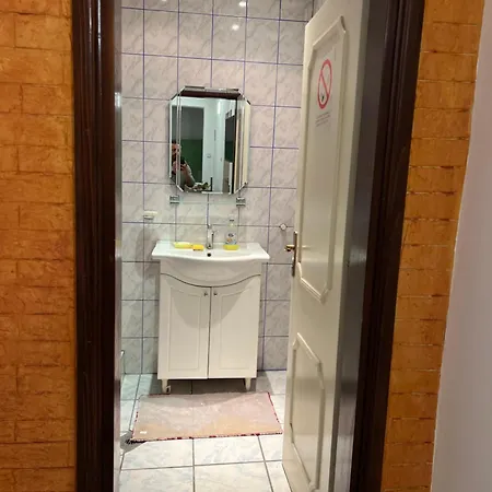 Bed And Shower Alone Apartamento