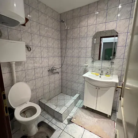 Apartament Bed And Shower Alone Belgrad